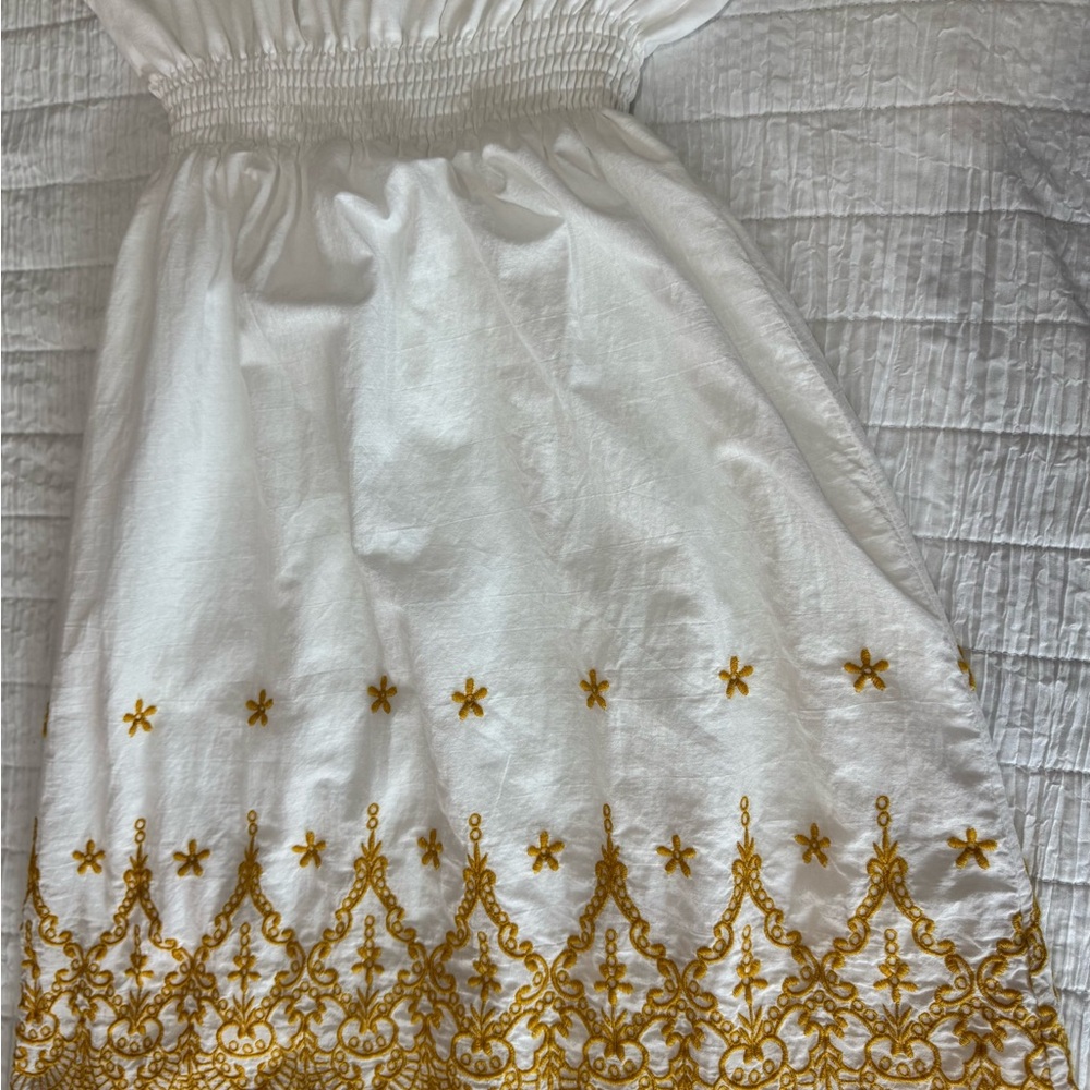 Anthropologie White Dress with Gold Embroidery - Picture 11 of 12
